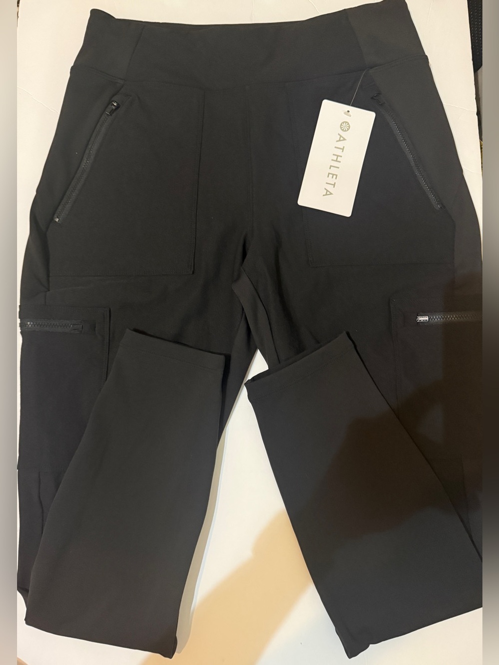 NWT Athleta Headlands Hybrid Cargo Tight Black Size 8 #982353